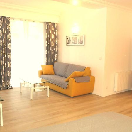 Tourelle Apartment Gagny Bagian luar foto